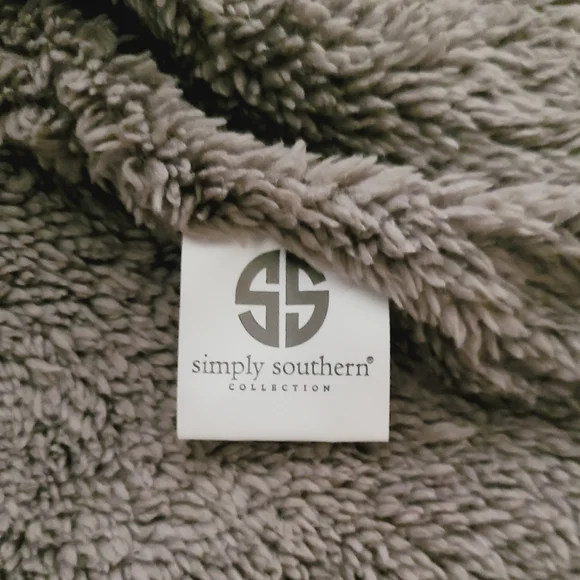 Simply Southern Quilted Heathered Gray Plush Lined Vest with Pockets Sz S-M - Picture 8 of 12